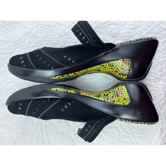 Jambu Women's Black Suede Slip-On Summer Vacation Wedge Shoes Size 11 - Picture 6 of 11